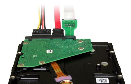 How to connect the PC-SEAG.SATA adapter